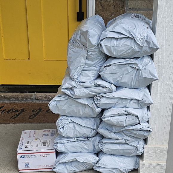 Kids Fill-A-Box Game SHOW $10 Minimum/$2‎ each - Picture 2 of 2